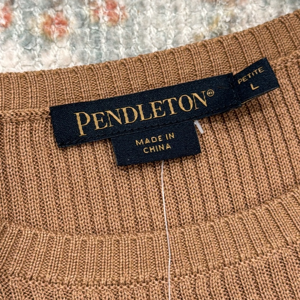 Pendleton top - Picture 5 of 6
